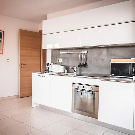 Wake Up To The Sea, Duplex Near Monaco Dom wakacyjny *