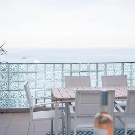 Wake Up To The Sea, Duplex Near Monaco