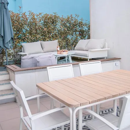 Wake Up To The Sea, Duplex Near Monaco