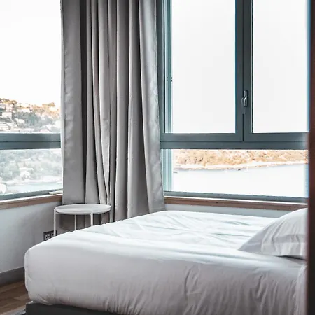 Dom wakacyjny Wake Up To The Sea, Duplex Near Monaco *